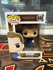 Funko Pop! Vinyl: Supernatural - 444 Dean Winchester (w/ Blade) - Picture 1 of 6