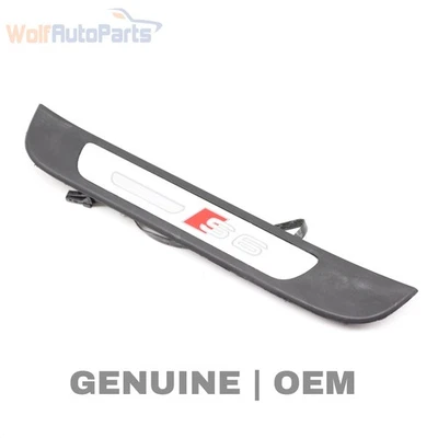 2013-2018 AUDI S6 - PEITORIL DA PORTA TRASEIRA ESQUERDA / BARRA DE LUZ (S6) 4G0947423H - Imagem 1 de 4