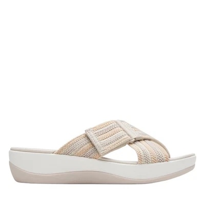 Sandalia Clarks Arla Wave Slide para mujer 26176959 beige marrón 11W Foto 1 de 4