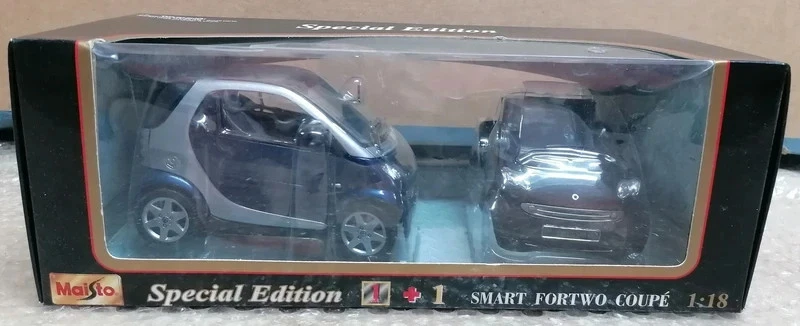 Modellino Smart Fortwo Coupè  1+1 Maisto 1/18 Limited Edition - Immagine 1 di 4