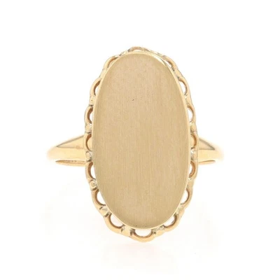 Yellow Gold Signet Ring - 10k Oval Scallop Engravable - Image 1 of 4