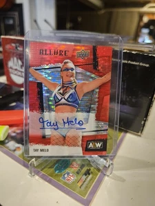 Tarjeta coleccionable autografiada Tay Melo 2022 Upperdeck Aew Allure Red Rainbow #12 - Imagen 1 de 2