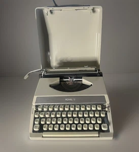 Vintage Royal Mercury Japan 1960s Cream Steel Metal Manual Typewriter-works! - Picture 1 of 9