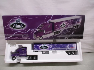 First Gear Mack Vision 拖拉机拖车 1/54 — 第 1/4 张图片