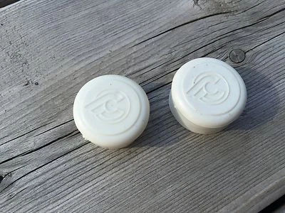 DE COLECCIÓN CINELLI TAPAS DE EXTREMO DE MANILLAR TAPAS DE EXTREMO DE BARRA TAPONES DE ENCHUFE BARTAPE BLANCO NOS Foto 1 de 3