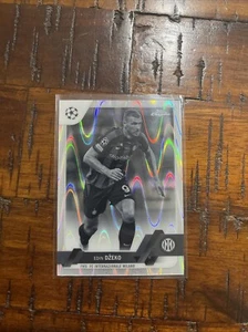 2022-23 Chrome UEFA Club Comp Edin Dzeko Black & White Ray Wave Refractor - Picture 1 of 2