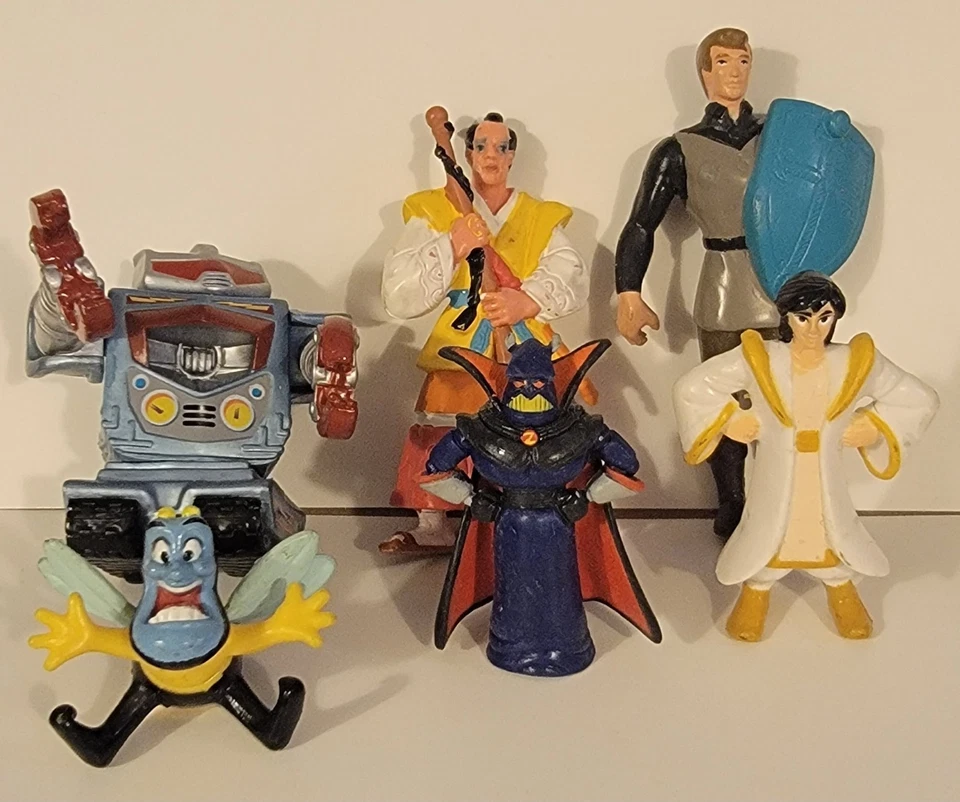 Lote Disney Toy Story Aladdin La Bella Durmiente Príncipe Samurai Zurg Genie Sparks  Foto 1 de 4