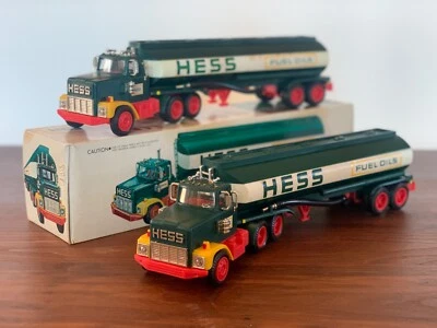 (2) Camiones cisterna HESS 1977 caja original embalaje original instrucciones de batería Foto 1 de 4