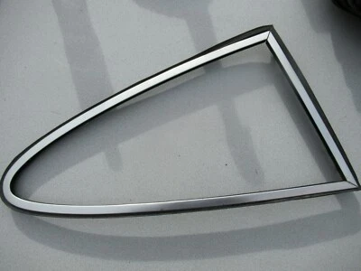 Porsche 911 Rear Pop Out Window Frame (Aluminum) (Right,Passenger Side) #1 - Imagem 1 de 4