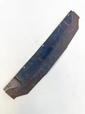 Lincoln Continental 1966-67 deflector de piedra central inferior delantero C6VY-17779-B Foto 1 de 4