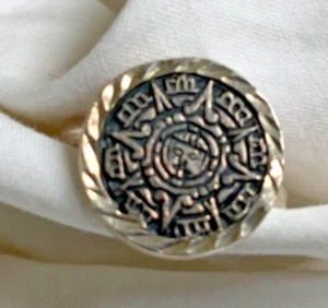 Anillo moneda calendario azteca maya plata esterlina 925 talla 5 festos religioso de colección - Imagen 1 de 6