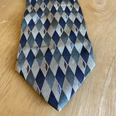 Irvine Park Wide Green& Gold Diamond Pattern Men’s Tie Silk Handmade 54x4” - Image 1 of 4