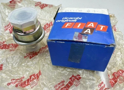 Válvula de retenção de bomba de ar genuína OEM FIAT X 1/9 & Strada 4351309 EGR - VINTAGE NOS - Imagem 1 de 4