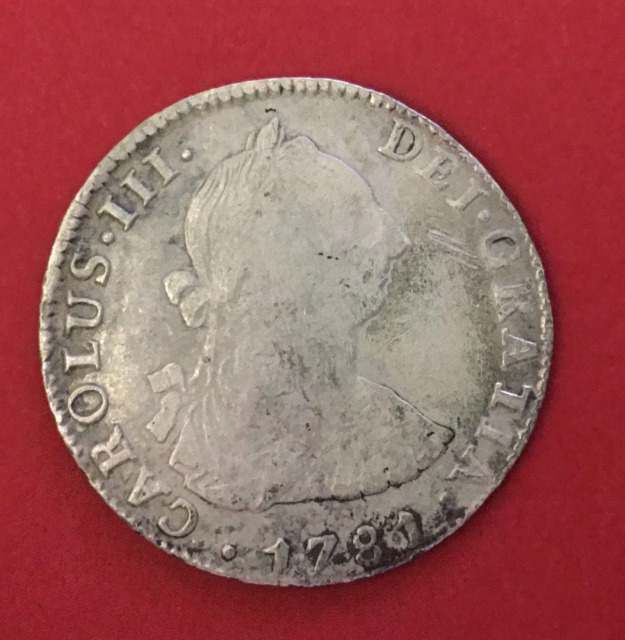 Moeda de cobre Brasil, V reis 1781, apresenta um pequen