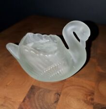 Vintage Frosted Small Glass Swan Candle Holder Great condition.  Size  4" X 3"