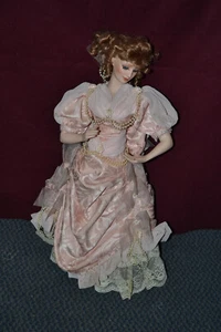 Muñeca grande de porcelana (50,0 cm), muñeca de moda, vestido rosa.sucia, sin daños - Imagen 1 de 5