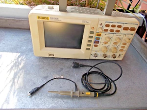 Rigol DS1052E Digital Oscilloscope DS 1052 E mit Zubehör - 10 % günstiger - Bild 1 von 3