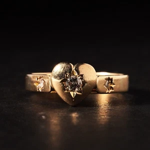 Vintage Diamond Heart Signet Ring 18ct Gold Starburst Flush Set Size Q / 8 - Picture 1 of 12