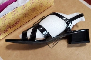 Easy Street Women's Didi Heeled Sandal Black Patent Shoes Size 10 W 1A - Picture 1 of 4