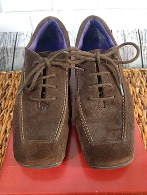 Zapatos Oxford de gamuza marrón con cordones Aerosoles para mujer talla 7B usados en excelente estado Foto 1 de 4