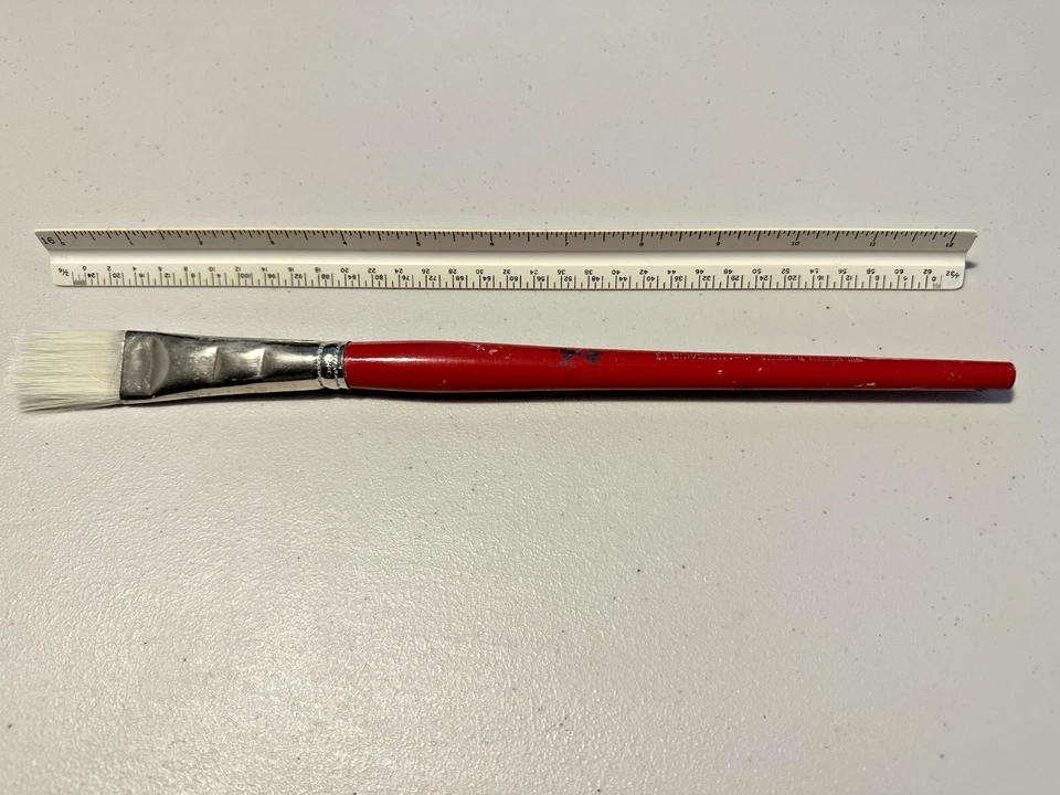 Winsor & Newton 12 University-F Paintbrush Used As Is - Image 1 of 4