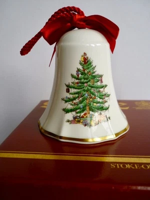 1990 SPODE CHRISTMAS TREE.HANGING BELL. No.6 IN SERIES.BONE CHINA 8cm. BNB.. - Image 1 of 3
