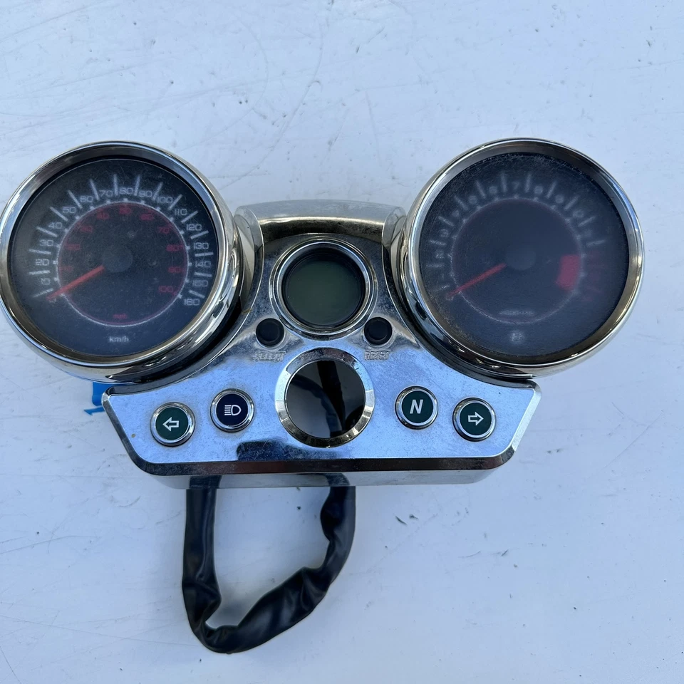 Cuadro de instrumentos Hyosung GV250 Aquila EFI 2014 medidores velocímetro tablero velocímetro Foto 1 de 4