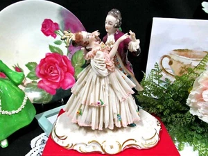 ANTIQUE DRESDEN courting couple love story figurine porcelain lace dress German - Picture 1 of 12