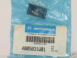 Interruptor largo Motorola MTS2000 RF # 4005831W01  - Imagen 1 de 3