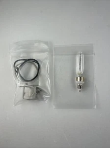 Savant AES1010 M70-0029-00 LAMP SOCKET CO-8402H 4-1 w/Bulb - Picture 1 of 6