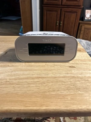 Timex AM/FM Dual Alarm Clock Radio T231Y  White Tested Electric Battery - Image 1 of 4