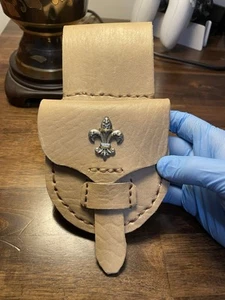 Boys Scouts Tan-Colored Leather Pouch *GREAT CONDITION* - Picture 1 of 3