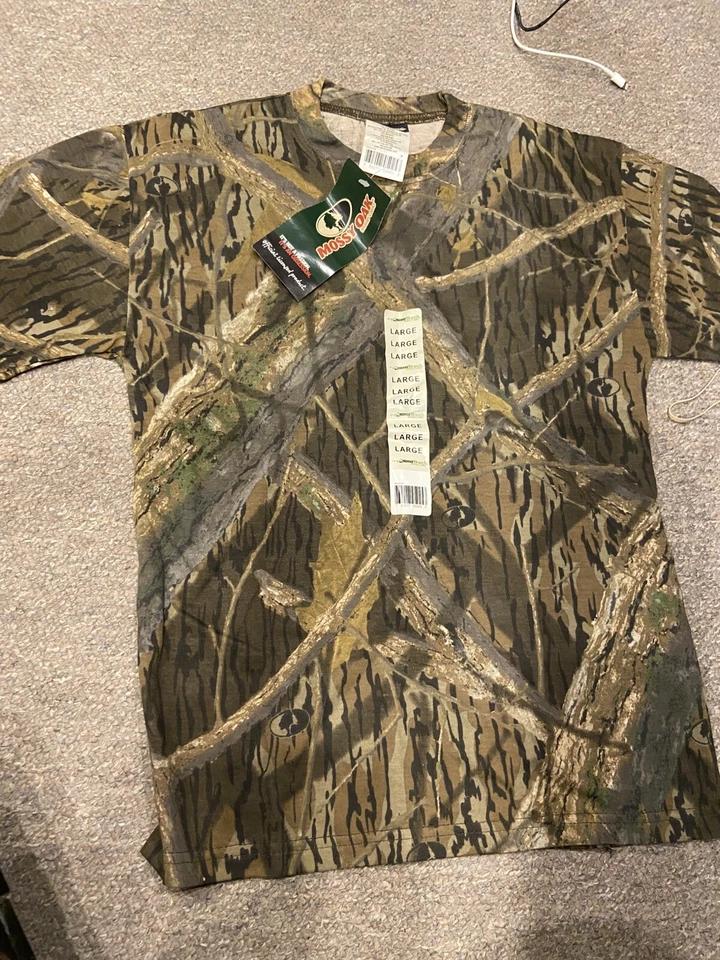 Shadow Branch Mossy Oak  Tee Shirt G(14/16) - Image 1 of 1