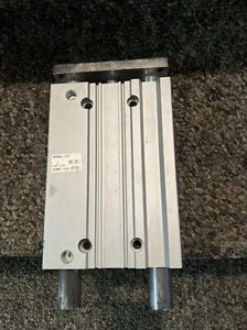 SMC Compact Guided Air Cylinder MGMP32-125Z - Picture 1 of 5