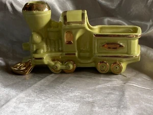 Vintage Fredrick ArtCeramic Train Planter, great condition, green with gold trim - Picture 1 of 8
