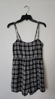 Mameluco Urban Outfitters Nuevo Talla Pequeña Negro Rojo Cuadros Grunge Rock Destintado Foto 1 de 3