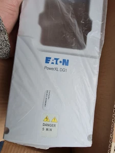 Kit embellecedor Eaton PowerXL DG1 tipo 12 + motor ventilador San Ace 40 24V 0.08A 2 cables - Imagen 1 de 19