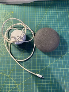 Google Nest Mini (2nd Generation) Smart Speaker - Charcoal - Picture 1 of 4