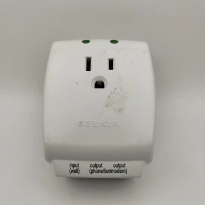 Belkin MasterCube F9H120-CW Surge Protector - Image 1 of 4