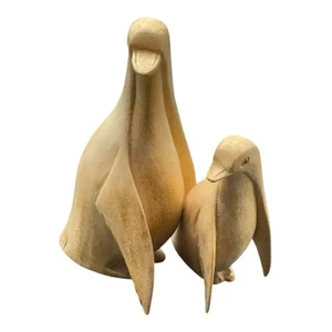 Hand Carved Wooden Penguin Figurines Set 2 Mama & Baby Birds Sculpture Decor - Picture 1 of 13