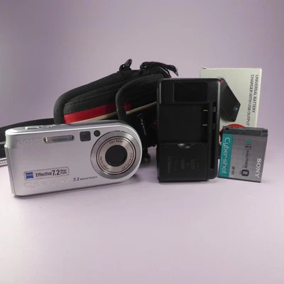 Sony Digital Camera Cybershot DSC-P200 7.2MP Silver Tested With Battery+ Charger - Image 1 of 4