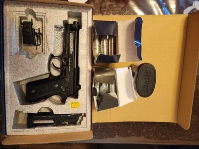 Full Auto Crossman P1 Bb Gun - Image 1 of 4