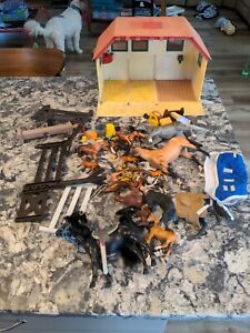 plastic children's horse toy lot stable accessories horses a few Breyer