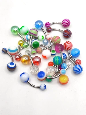 Lote de 23 divertidos anillos de ombligo de acrílico colorido ombligo joyería Foto 1 de 4