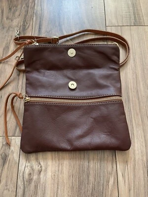 NEW***Genuine Soft Leather Italian Vera Pelle Clutch, Cross Body & Shoulder Bag  - Image 1 of 4