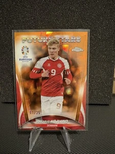 RASMUS HOJLUND 2024 TOPPS CHROME Orange SAPPHIRE 1/25 FUTURE STARS Denmark - Picture 1 of 5