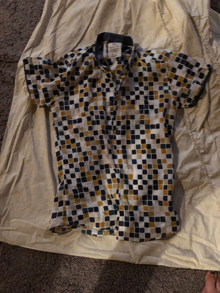 Mutiara Button Up Short Sleeve Shirt Size Small - Image 1 of 1