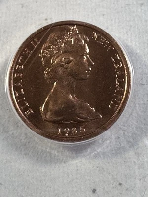 1985 New Zealand 1 Cent Graded MS 68 RD by ANACS Fern - Image 1 of 4