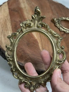 Juego de 3 marcos pequeños ornamentados remolinos hojas de latón italiano vintage hechos en Italia - Imagen 1 de 13