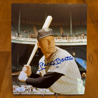 Mickey Mantle Signed Autographed 8x10 Photo JSA LOA - Image 1 of 4
